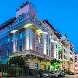 Ibis Styles Centro 3* מילאנו