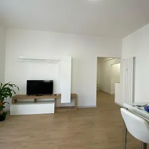 suite-del-corso.hotelitalianriviera.com/