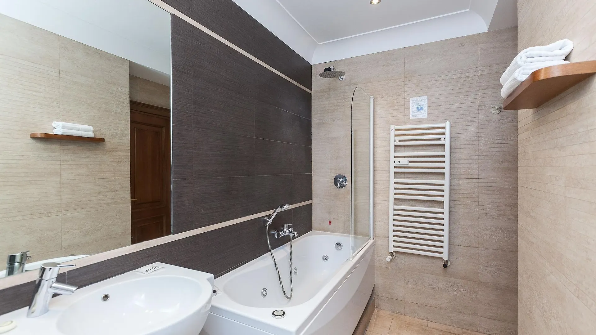 Suite Beccaria A Piazza Del Popolo Rome Bed & Breakfast
