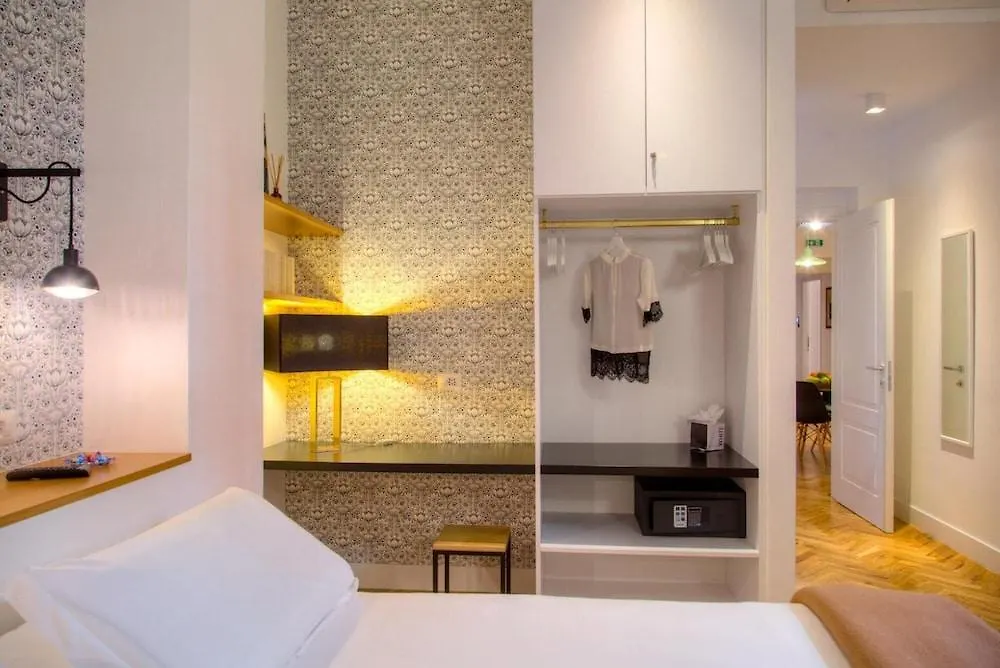 Suite Beccaria A Piazza Del Popolo Rome Bed & Breakfast