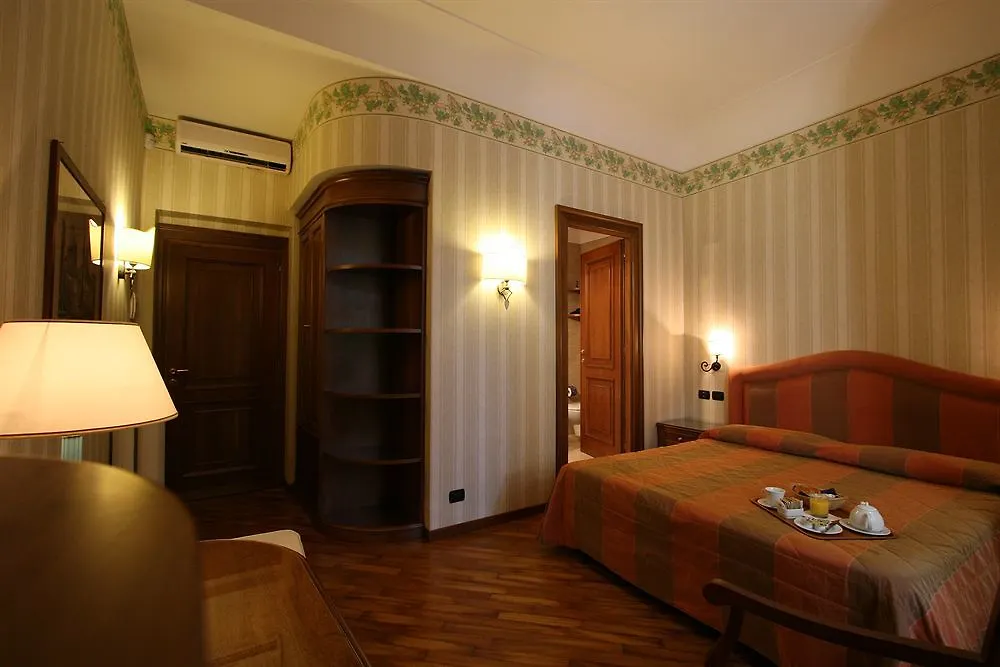 Suite Beccaria A Piazza Del Popolo Rom 2*,  Italien