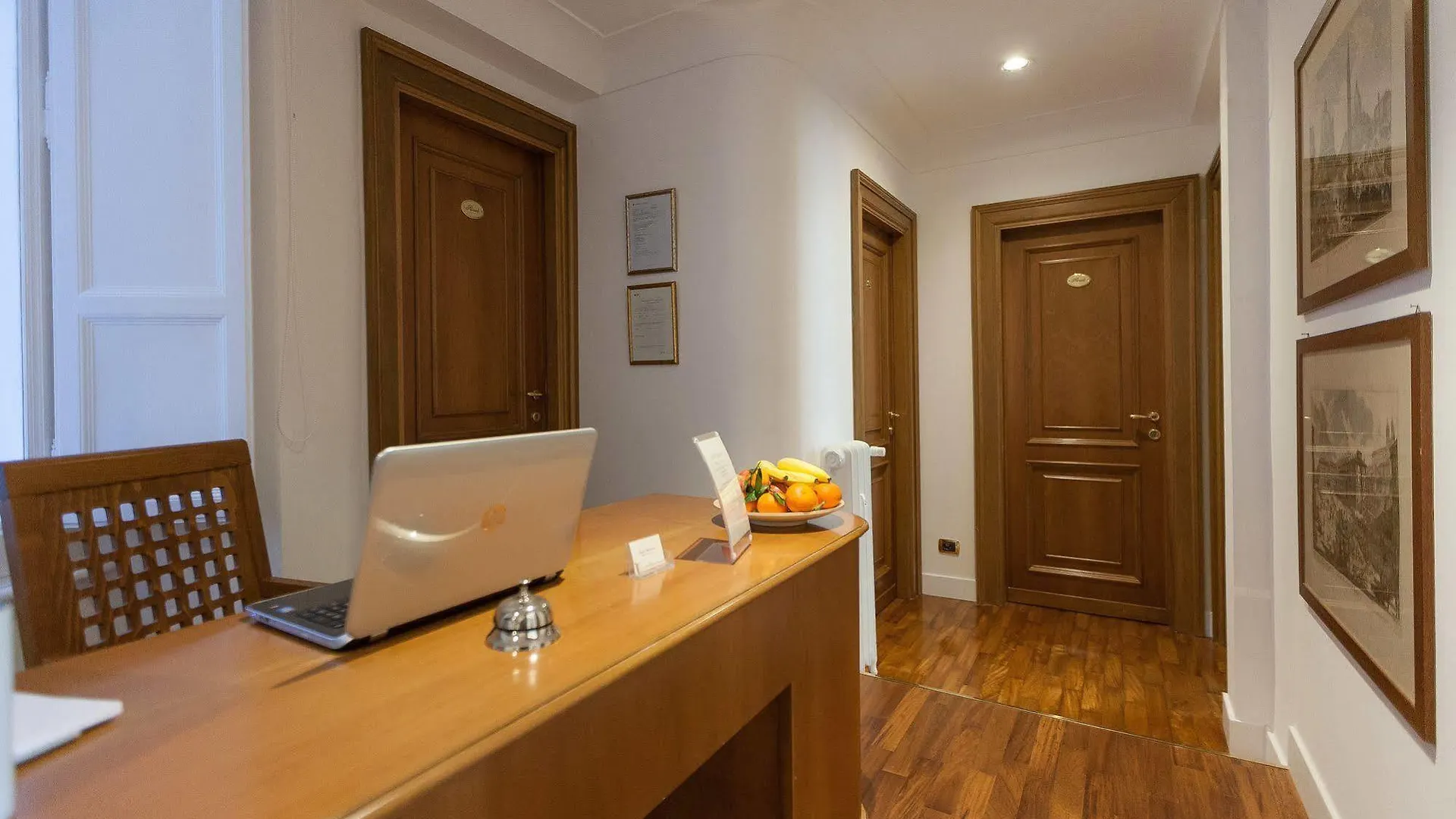 Suite Beccaria A Piazza Del Popolo Rom